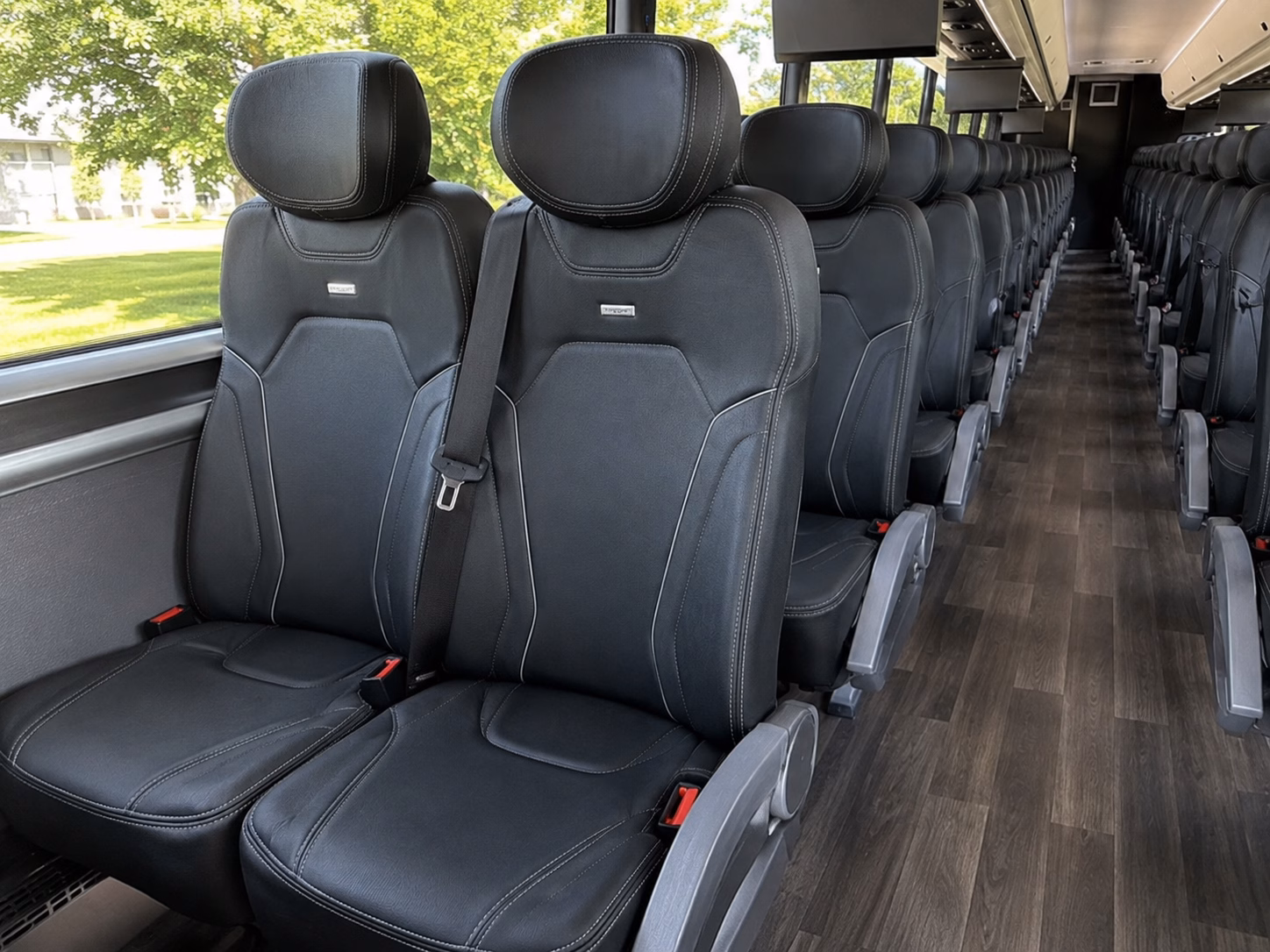 charlottesville comfortable charter bus rentals for charlottesville sports teams and fan groups