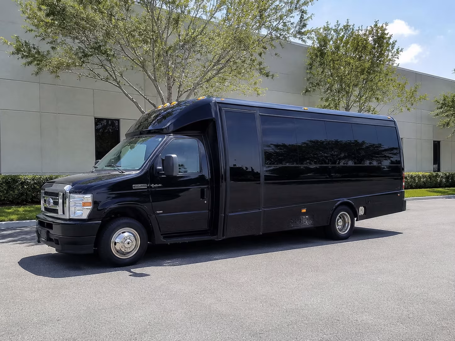 roanoke private event shuttle bus rentals in roanoke