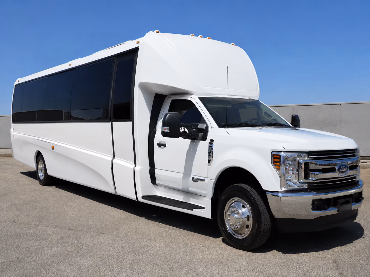 roanoke school field trip transportation for any class size